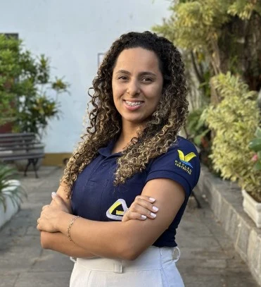 Bárbara, Assessora de Projetos